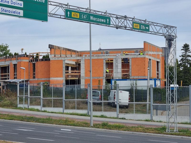 Budynek handlowo-usługowy