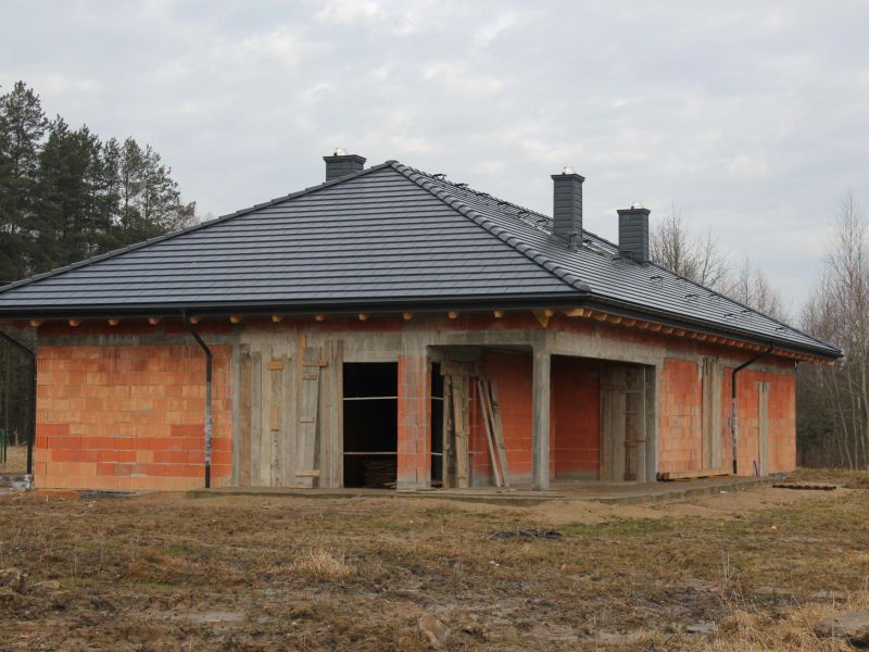 Budynek jednorodzinny, niepodpiwniczony wolnostojący
