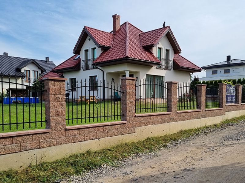 Ogrodzenie i zagospodarowanie