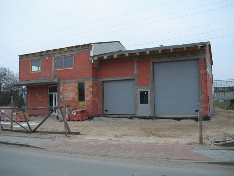 Budynek usługowy w Stanisławowie